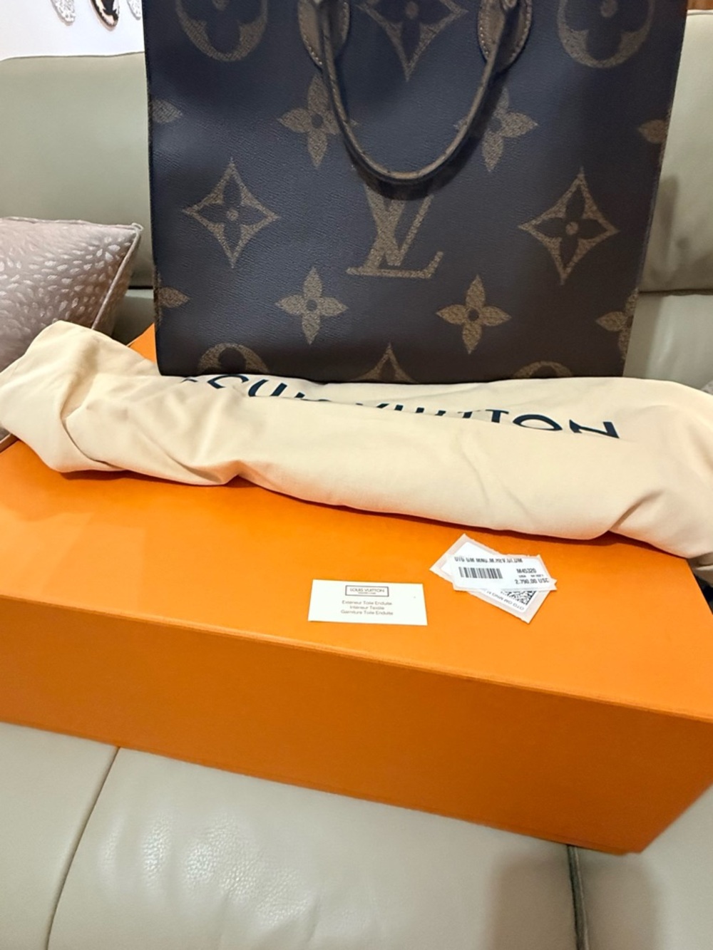 Louis Vuitton ON-THE-GO GM EXCELLENT Monogram Canvas - Picture 4 of 16